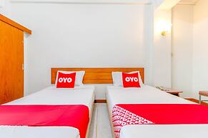 OYO 1161 Sathorn Mansion