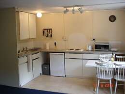 Broxbourne Riverside Chalets