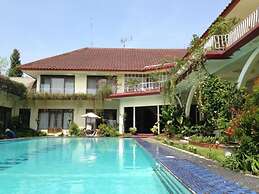 The Garden Family Guest House