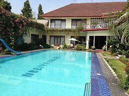 The Garden Family Guest House