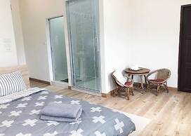 Urban Bed Hostel - Adults Only