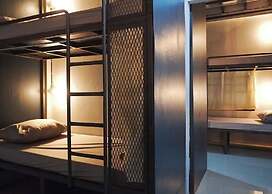 Urban Bed Hostel - Adults Only