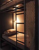 Urban Bed Hostel - Adults Only