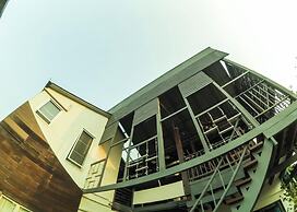 Urban Bed Hostel - Adults Only