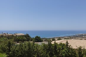 Aphrodite Hills Rentals – Junior Villas