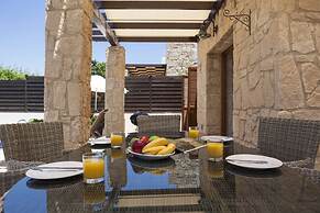 Aphrodite Hills Rentals – Junior Villas