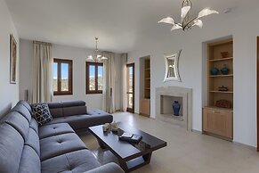 Aphrodite Hills Rentals – Junior Villas