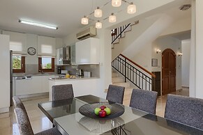 Aphrodite Hills Rentals – Superior Villas