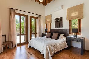 Aphrodite Hills Rentals – Superior Villas