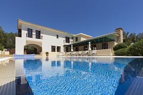 Aphrodite Hills Rentals – Superior Villas