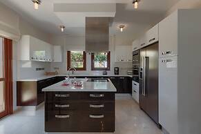 Aphrodite Hills Rentals – The Mythos Collection Villas