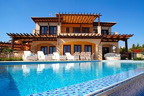 Aphrodite Hills Rentals – The Mythos Collection Villas