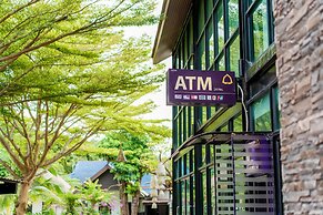 Phi Phi Andaman Legacy Resort