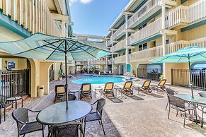 Kona Bali Kai 317 - Oceanfront 2 Bedroom Condo by RedAwning