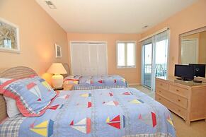 Seascape-heron Harbour 206-10 2 Bedroom Condo by RedAwning