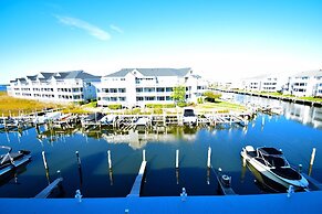 Seascape-heron Harbour 206-10 2 Bedroom Condo by RedAwning