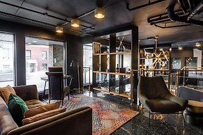 Lelux Hotel