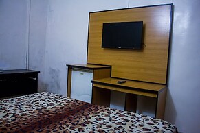 Emglo Suites