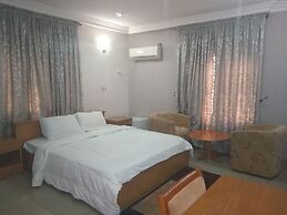 Junbic Apartment and Suites