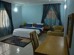 Junbic Apartment and Suites