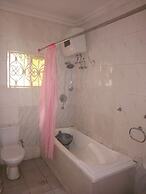 Junbic Apartment and Suites