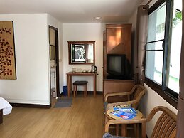 Paradise Resort PHI PHI