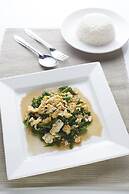 Villa Blanca Hotel & Restaurant