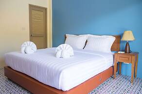 Villa Blanca Hotel & Restaurant