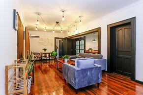 GoNative Downtown Apartment Tianzifang