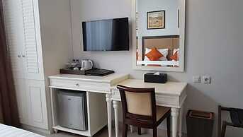 Casa de Wanea Hotel & Resto