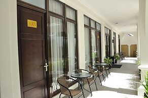 Casa de Wanea Hotel & Resto