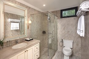 Melia Vinpearl Cua Sot Beach Resort