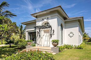 Melia Vinpearl Cua Sot Beach Resort