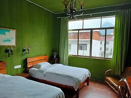 Yangshuo Eden Inn