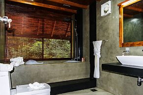 Kandy Cabana Eco Resort