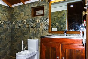 Kandy Cabana Eco Resort