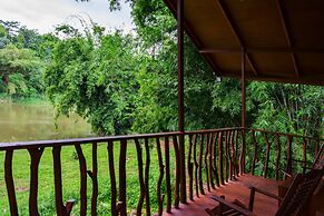 Kandy Cabana Eco Resort