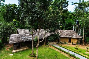 Kandy Cabana Eco Resort