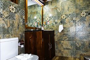 Kandy Cabana Eco Resort