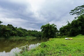 Kandy Cabana Eco Resort
