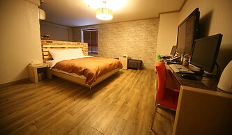 Chuncheon Myeongdong Hotel