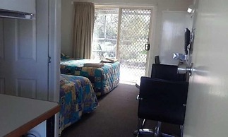 Donald Riverside Motel