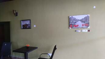 The Golden Apple Guest House