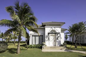 Melia Vinpearl Cua Hoi Beach Resort