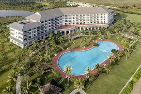 Melia Vinpearl Cua Hoi Beach Resort