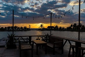 Mango Beach Resort