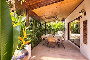 Baan Buaa - 3 Bedroom Beach Side Villa