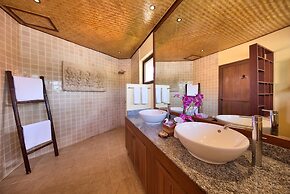 Baan Buaa - 3 Bedroom Beach Side Villa