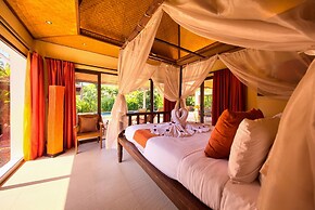 Baan Buaa - 3 Bedroom Beach Side Villa