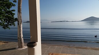 The Place Beach Bungalows